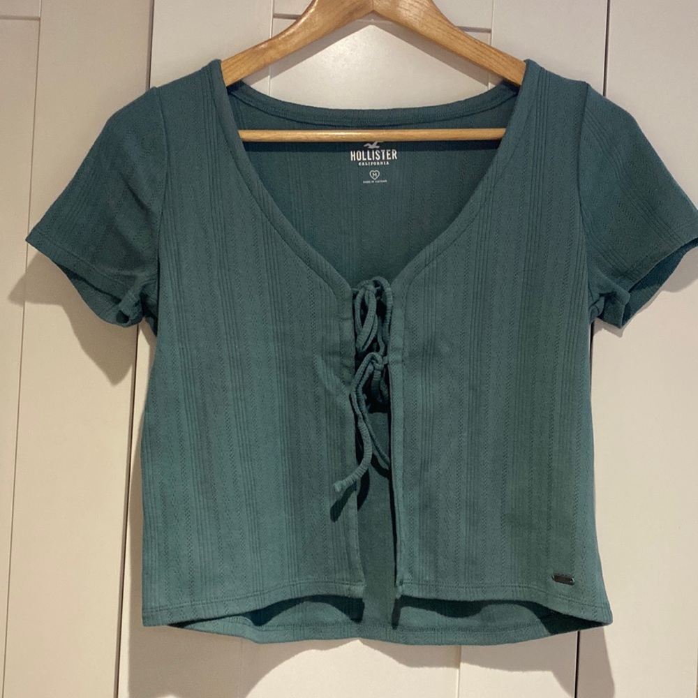 Cute green tie front top